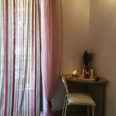Maison Civico 13 Bed & Breakfast
